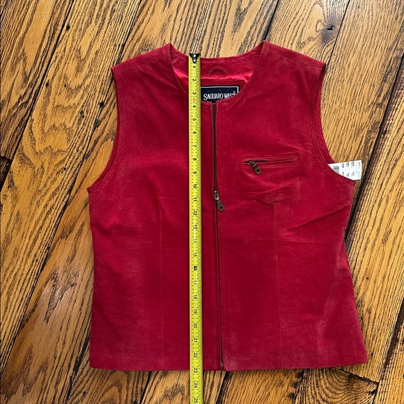 VINTAGE AND NWT🤩 SAGUARO WEST RED WOMENS SUEDE VEST WITH ZIPPER CLOSURE - Picture 5 of 10